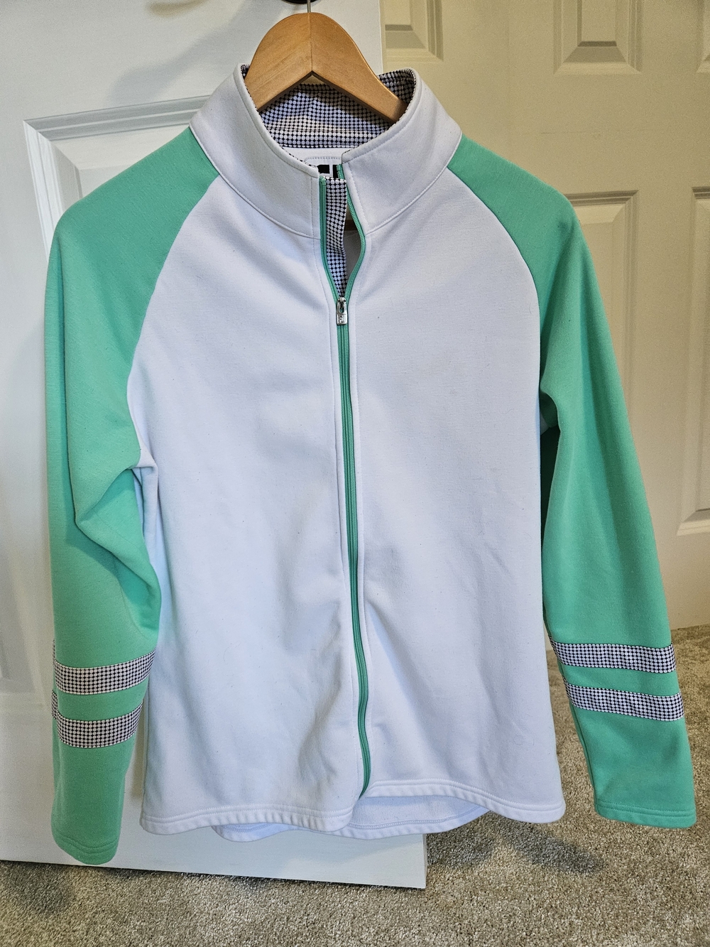 FootJoy Womens White and Green Zip-Front Golf Jacket